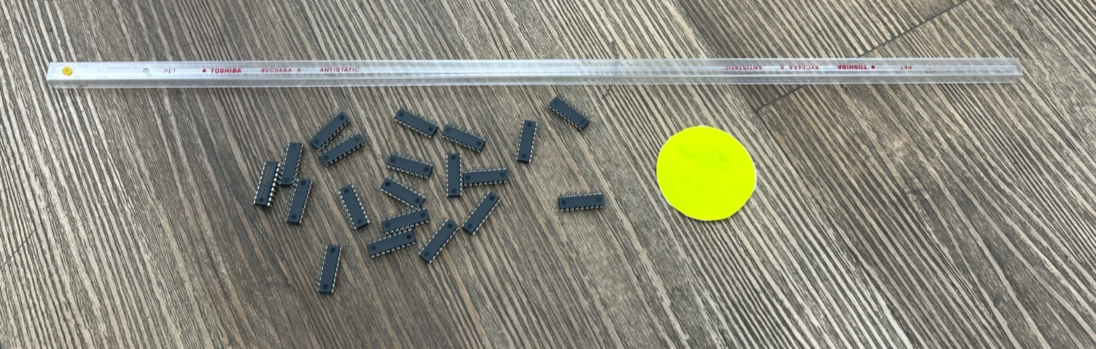TOSHIBA SEMICONDUCTOR ULN2803APG   50V  500mA   LOT OF 20