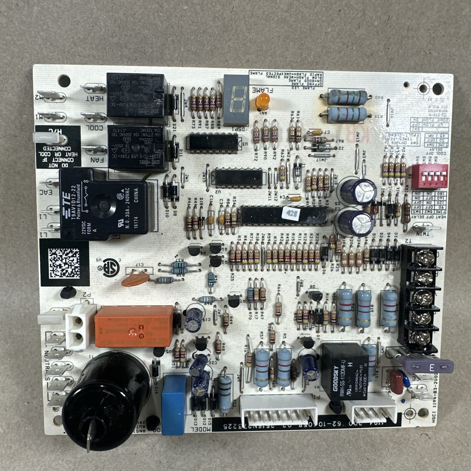 1194-83-2002A 1194-200 62-104058-02 Rheem furnace OEM control Board. (L267)