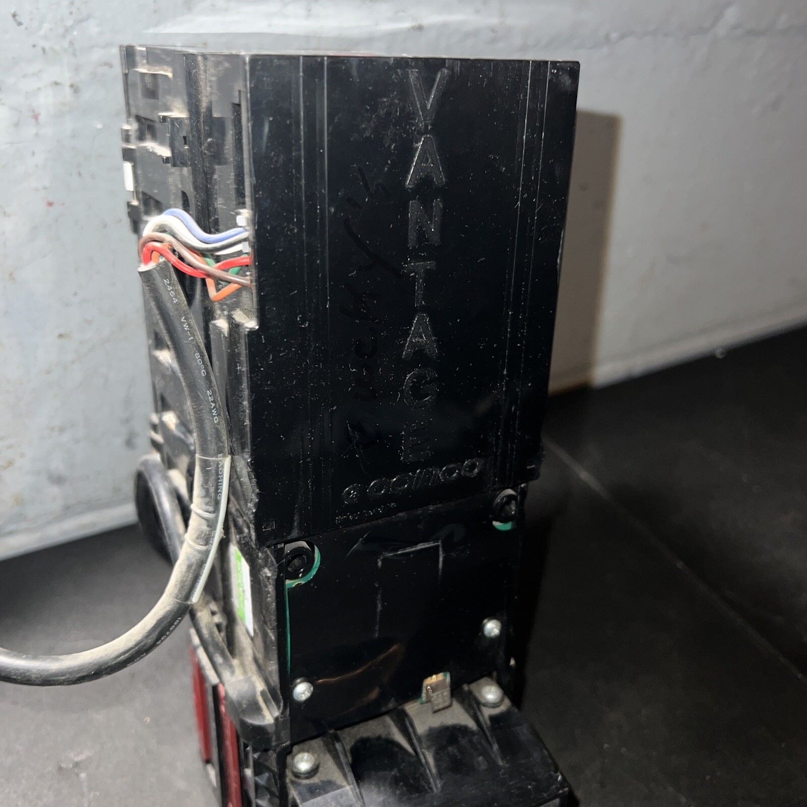 Coinco Vantage VL61B44US24 110/24 Volt Bill Validator (UNTESTED)