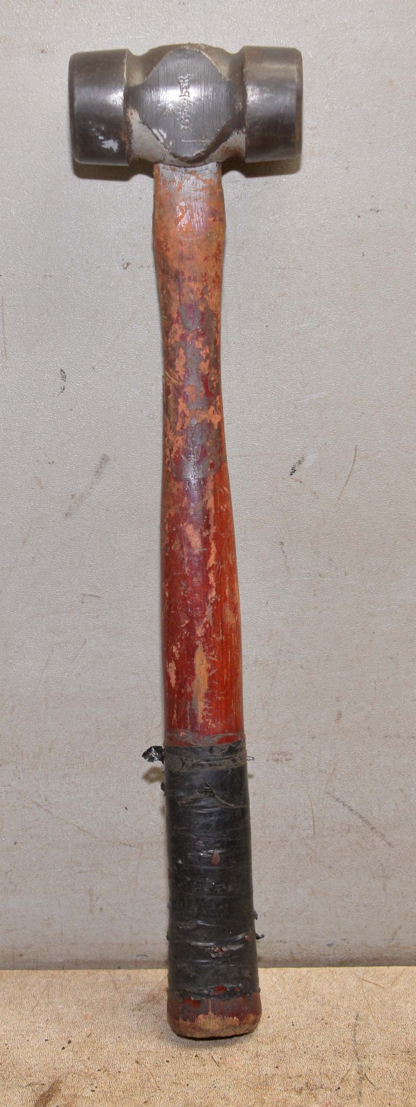 Rare vintage Vaughan Graybar 1.75" face 2 lb blacksmith hammer USA metal tool