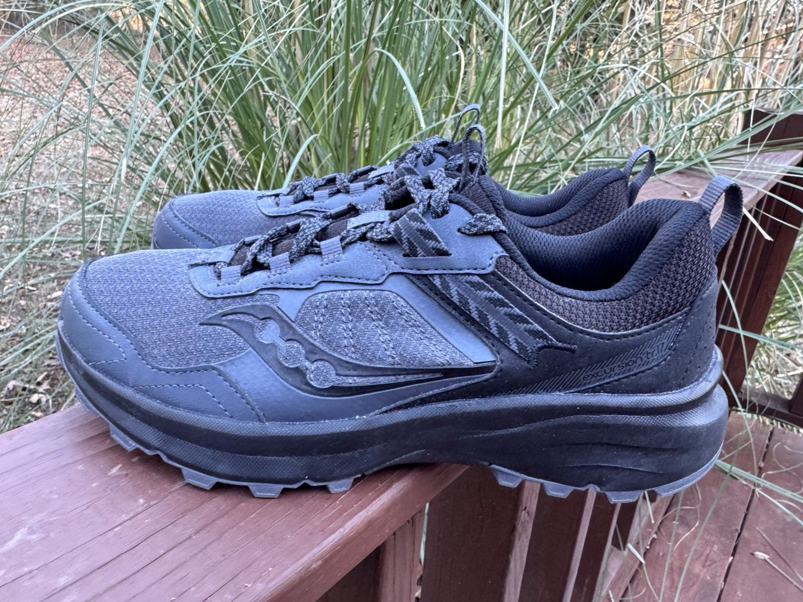 Saucony Excursion Tr17 Sneaker Men’s 8.5 Wide Shadow/Black
