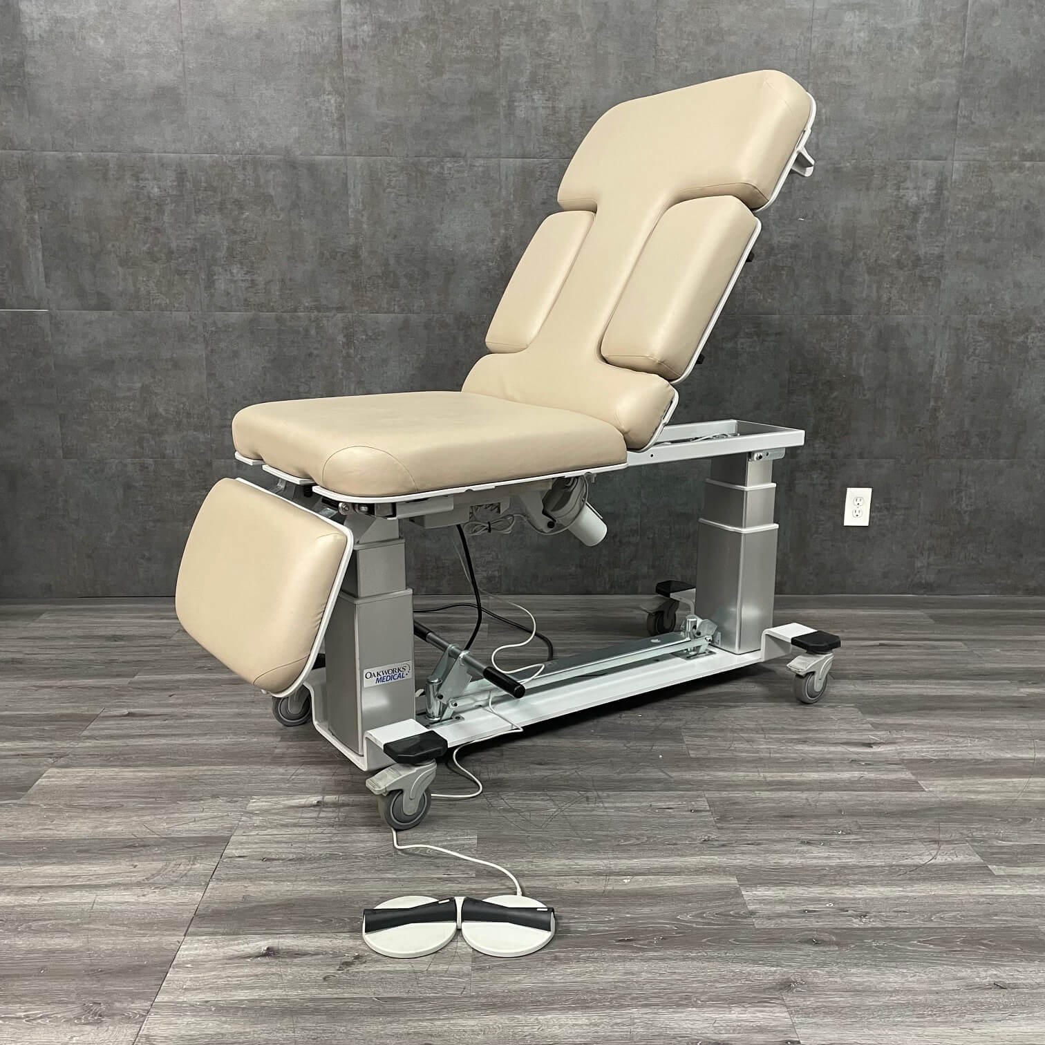 Oakworks Multi Specialty Ultrasound Table