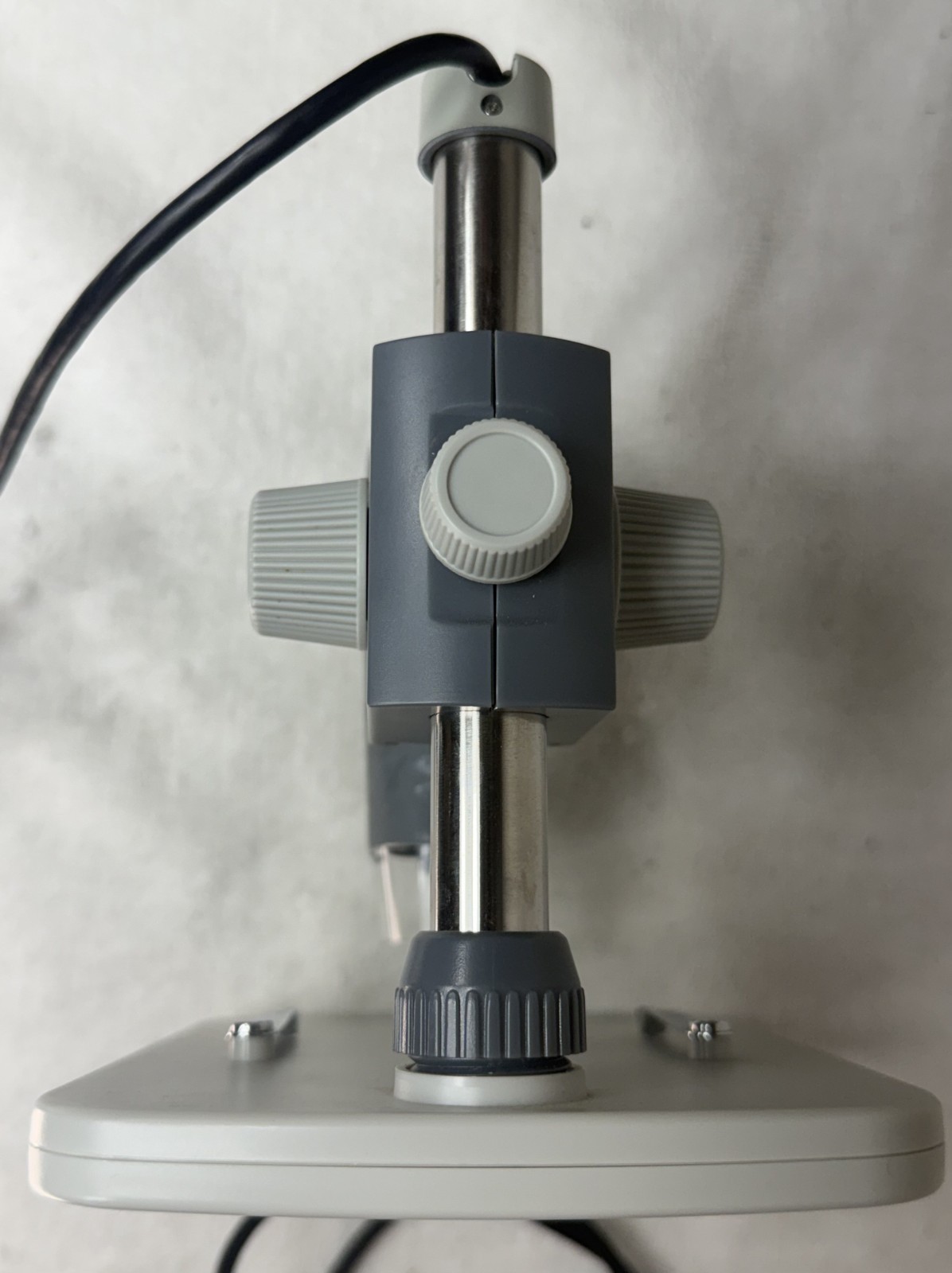 Celestron Digital Microscope Pro 5 MP Handheld High Resolution