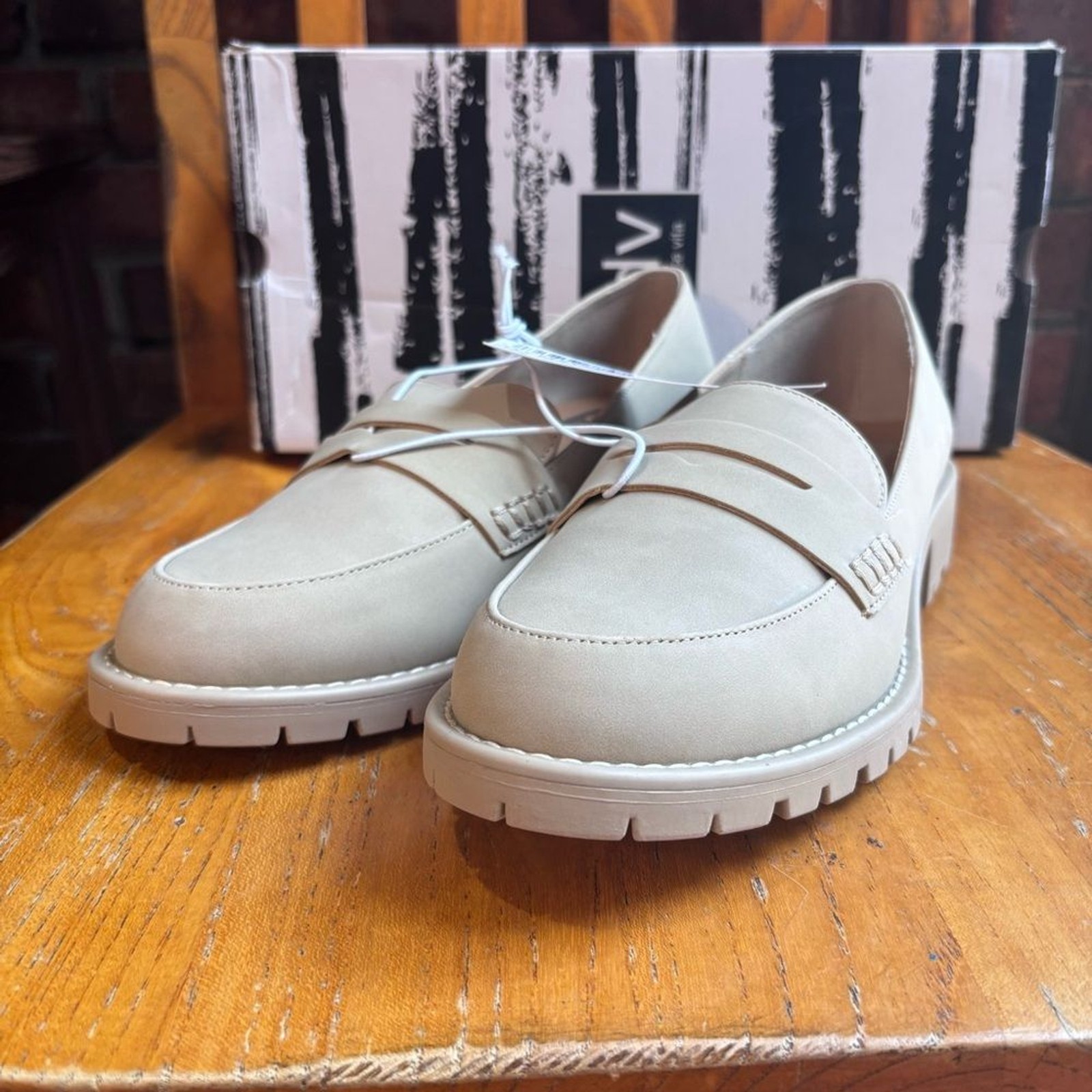 Dolce vita womens Crisp chunky lug sole loafers academia office preppy dune 7.5