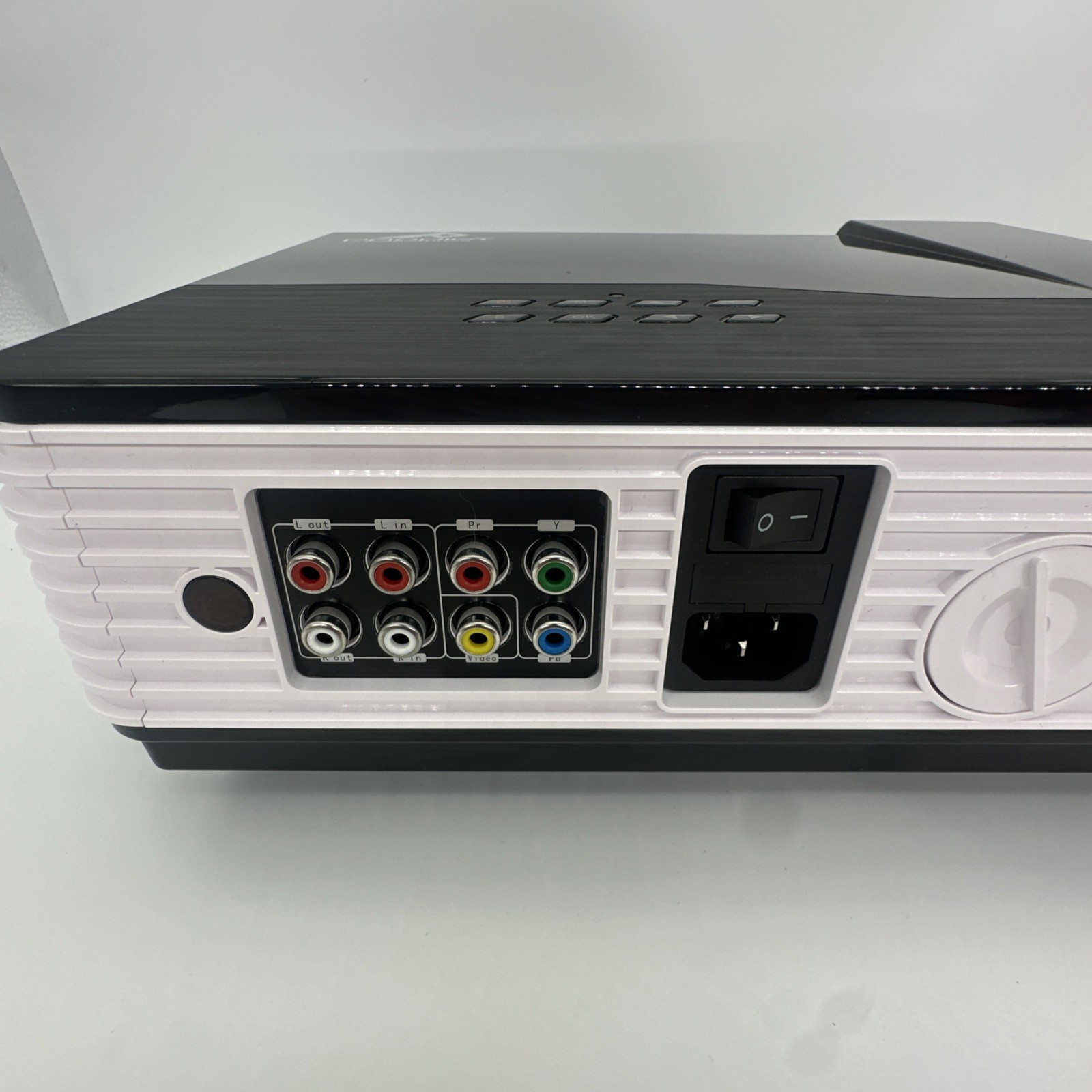 PRODIGY INNOVATIONS HD Series LR-22 Projector 3D Ready Complete