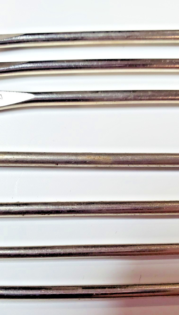 7 small tip crochet hooks Milward Boyle Bates Hero