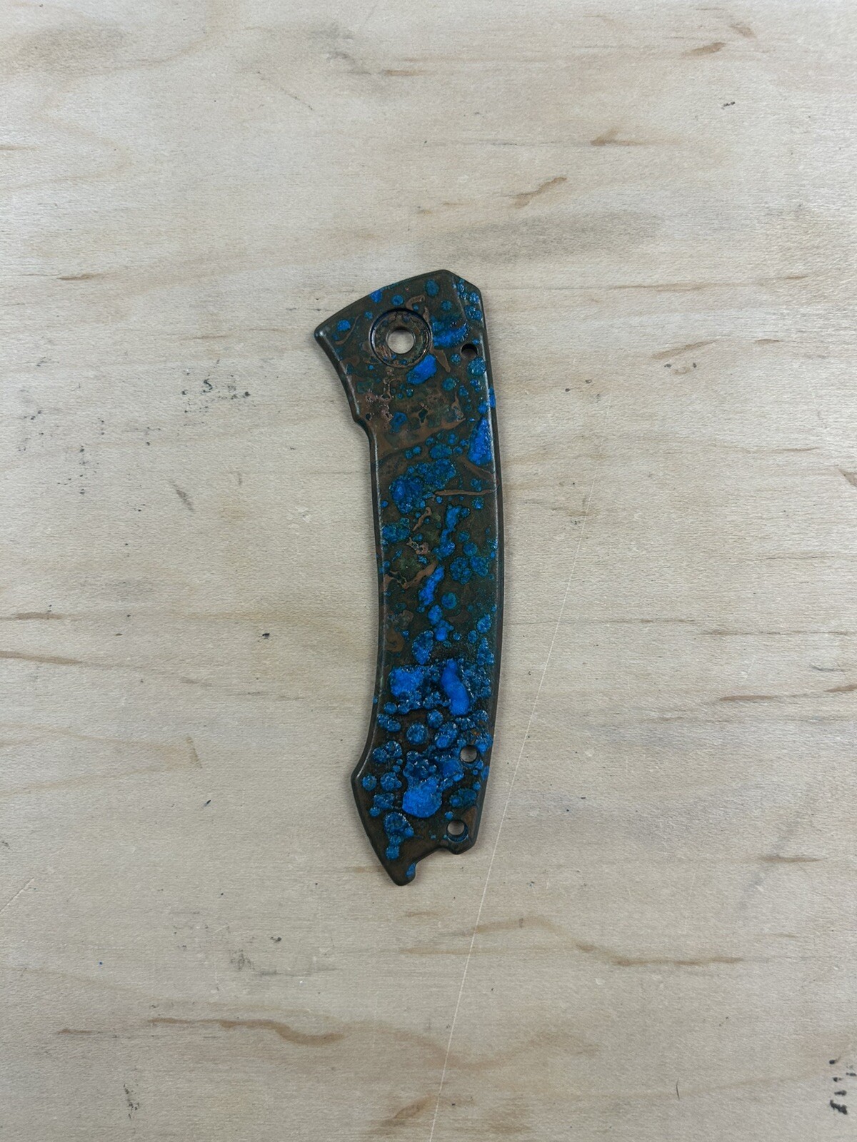 Nodak Custom “Boiling Blue” Shipwreck Copper CRKT Tuna 2520 Front Handle Scale