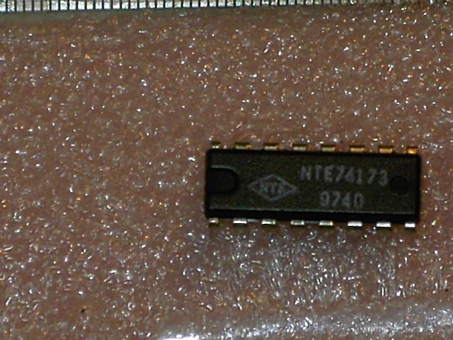 SN 74173 quad D flip-flop, asynchronous clear