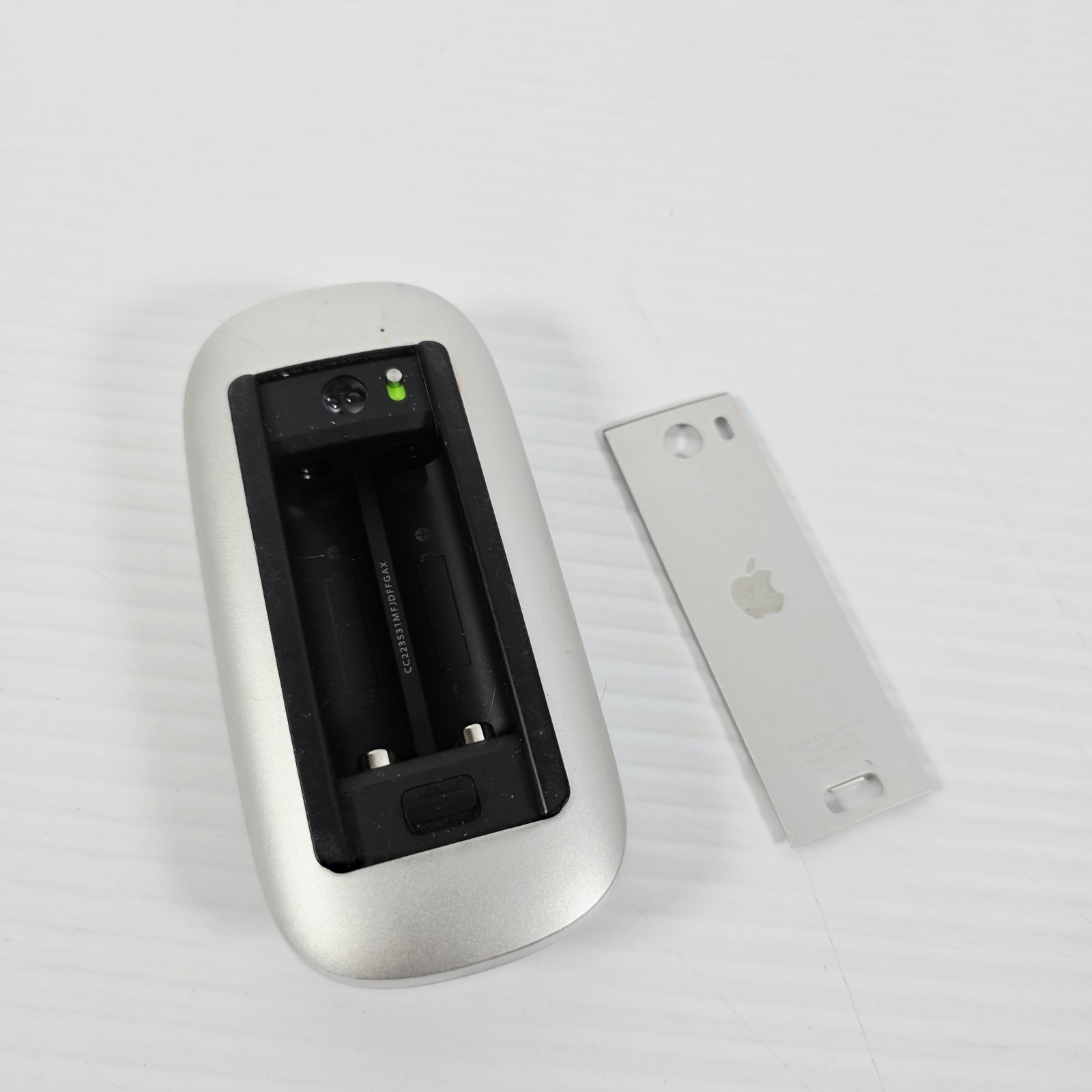 Apple Magic Mouse Wireless Mouse - White (A1296 3V) Tested