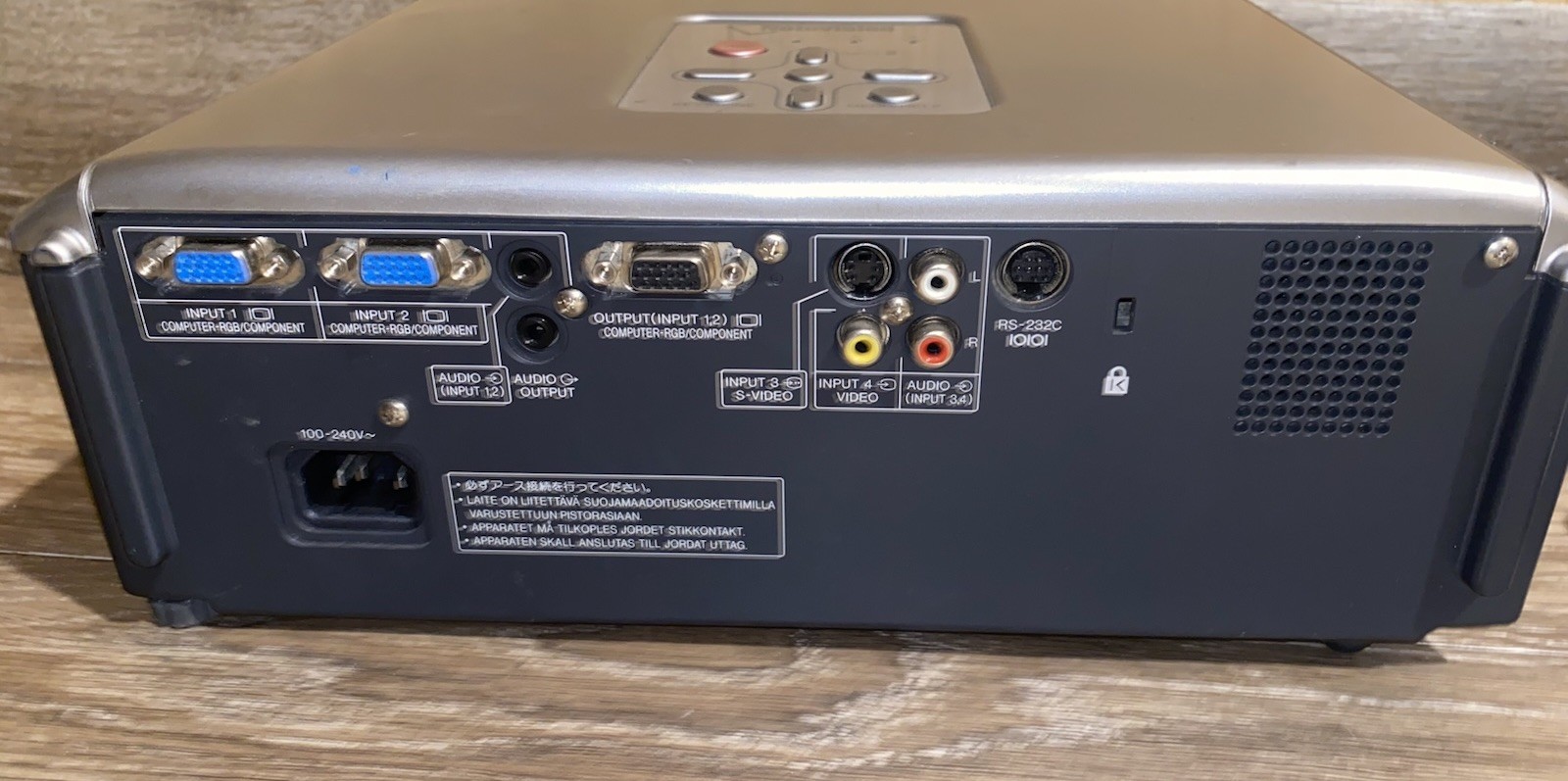 Sharp Notevision XR-10X DLP Multimedia Projector