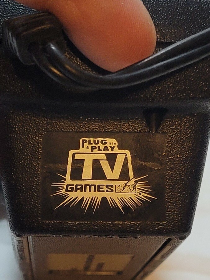 ATARI 2004 PLUG & PLAY TV GAMES PADDLE (13 Games), Great Condition, Preowned