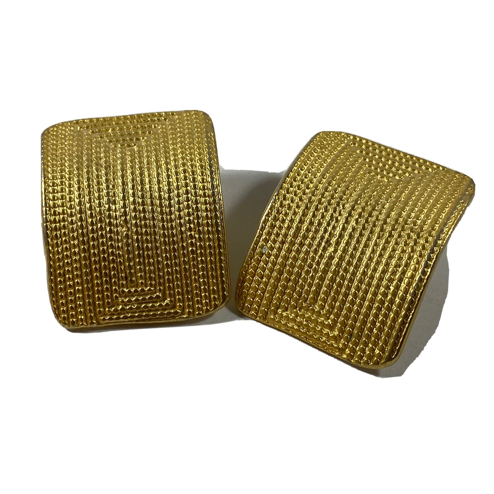 Textured Gold Tone Metal Scalloped Square Clip On Earrings Vintage