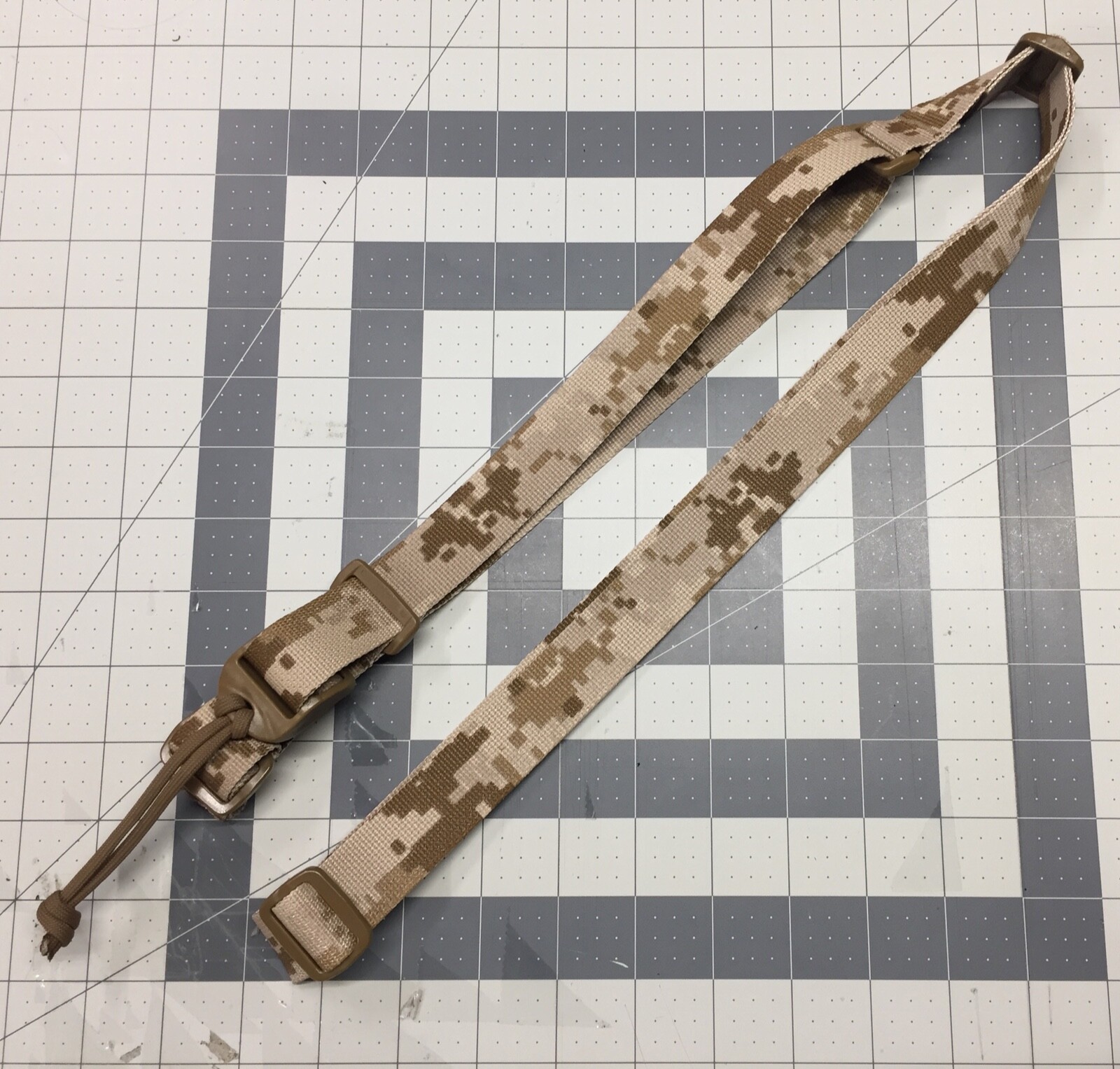 LIVESOUTSIDE.COM AOR1 Digital Desert Coyote Sling 2Pt Quick Adjust Tactical Camo