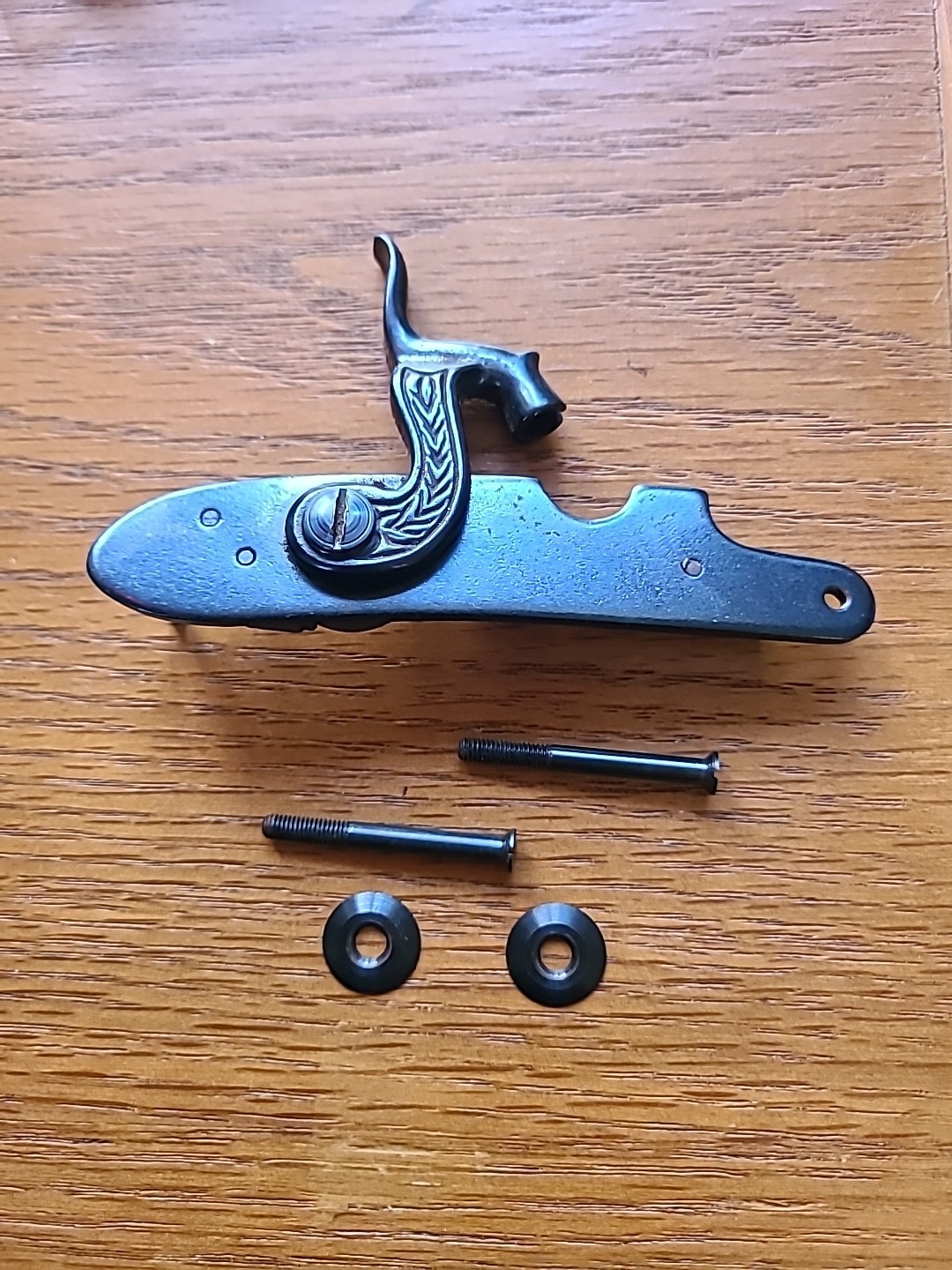TRADITIONS FOX RIVER FIFTY .50 CAL, LOCK WITH LOCK SCREWS AND WASHERS EXCELLENT