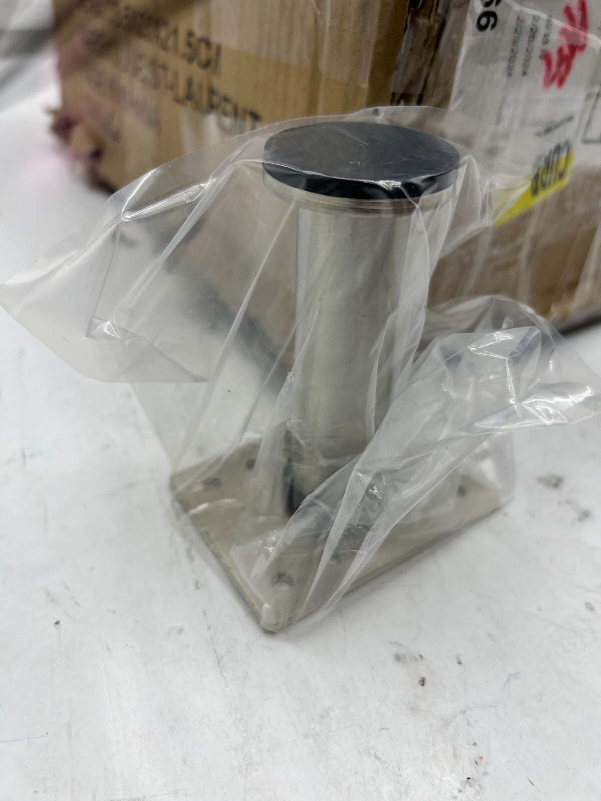 (Qty 4) Richelieu Hardware Borsa Adjustable Furniture Leg 64217100170 Silver