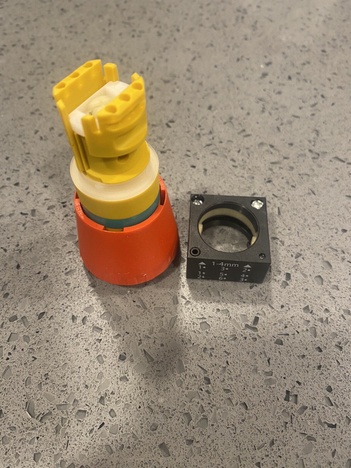 New ASM 03042330-01 Push Bottom 3SB3 w/ warranty Free Shipping