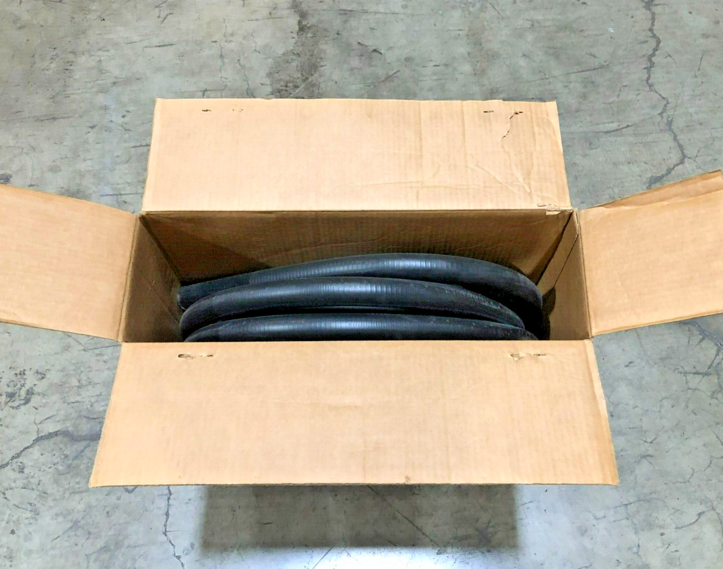 New ABB LTGCS05B-B 1-1/4" Liquid Tight Flexible Conduit 50FT