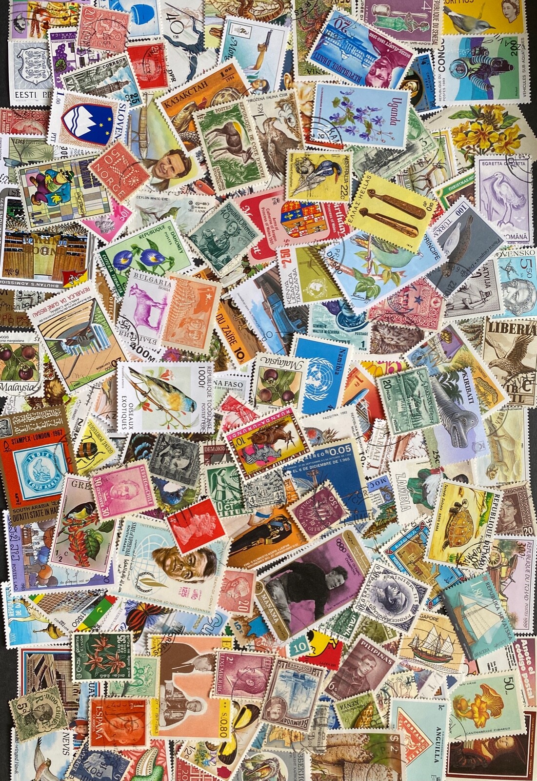Collection of 150 different stamps from 150 different Countries
