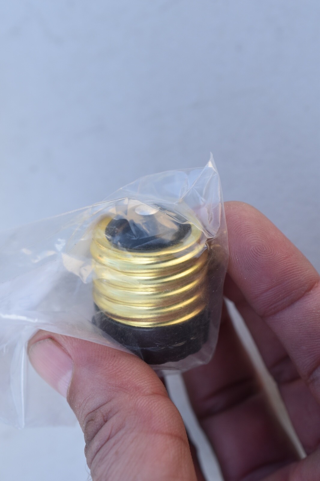 15 pc damar E26 socket to E12 adapter