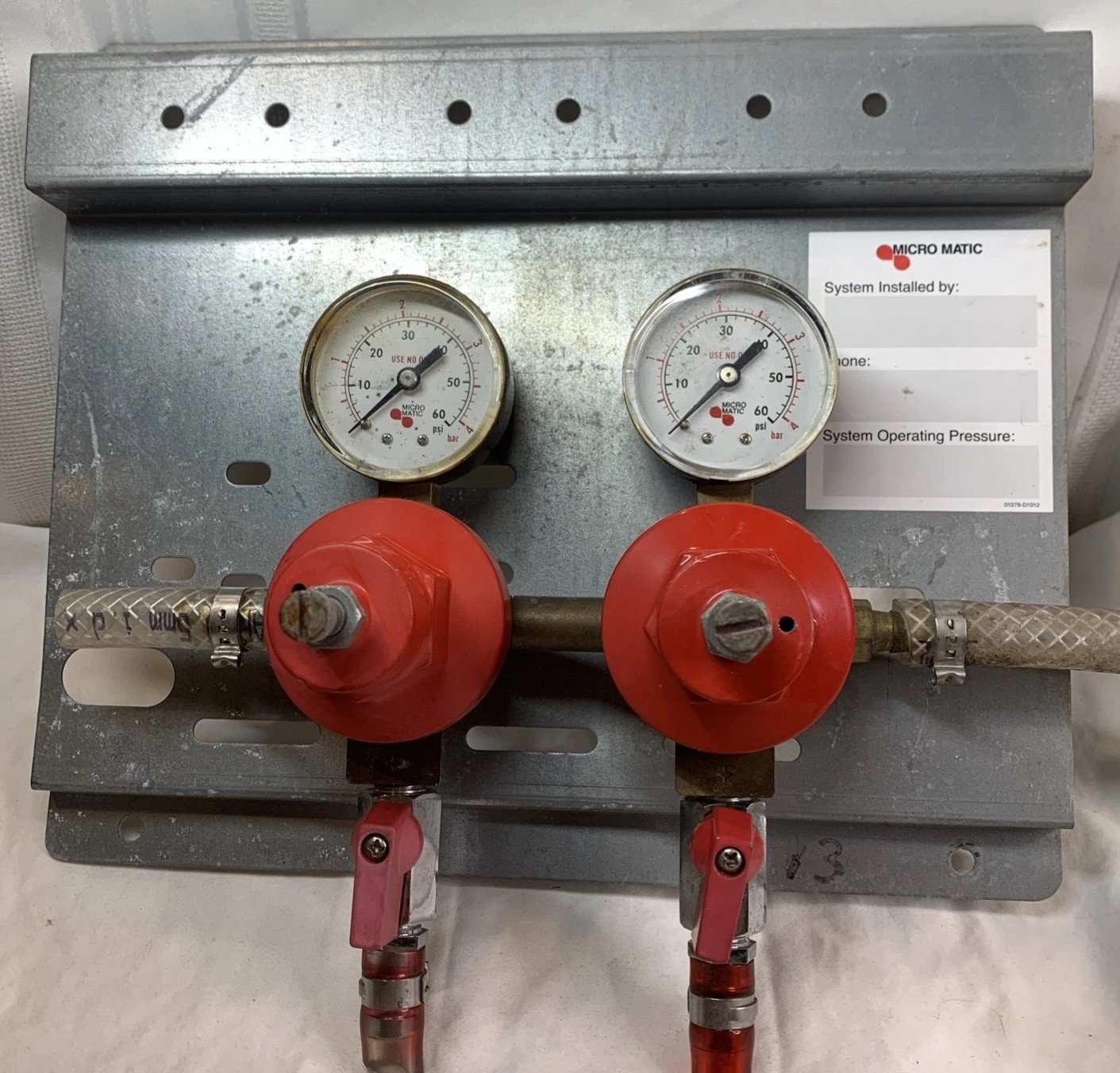 Micro Matic Double Gauge Draft Beer Regulator Shut Off Values Panel Untested