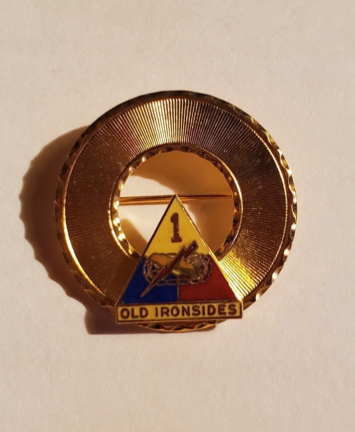 1st Armored Div. Sweetheart pin.