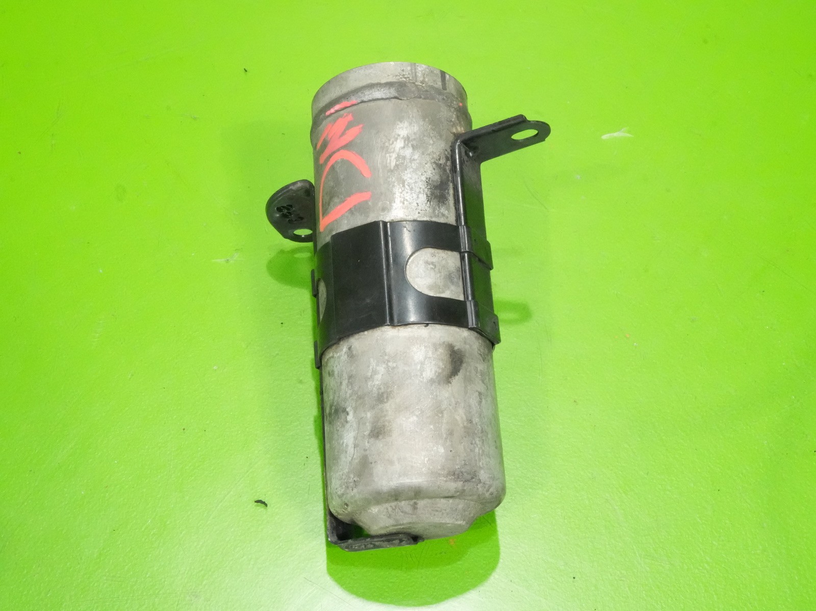 94-01 Integra OEM AC air conditioner drier receiver + bracket
