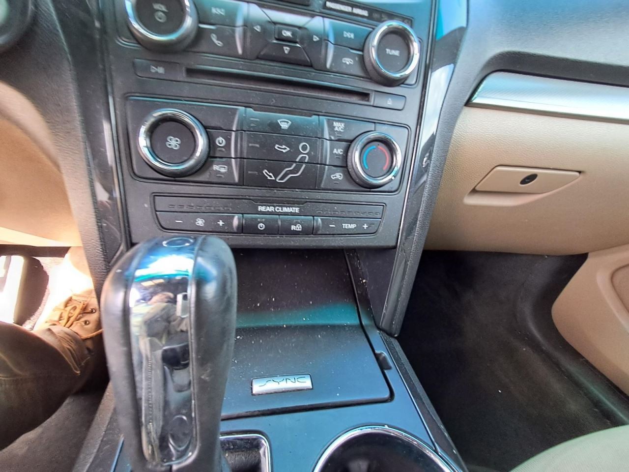 EXPLORER 2017 Transmission Shift 2950737