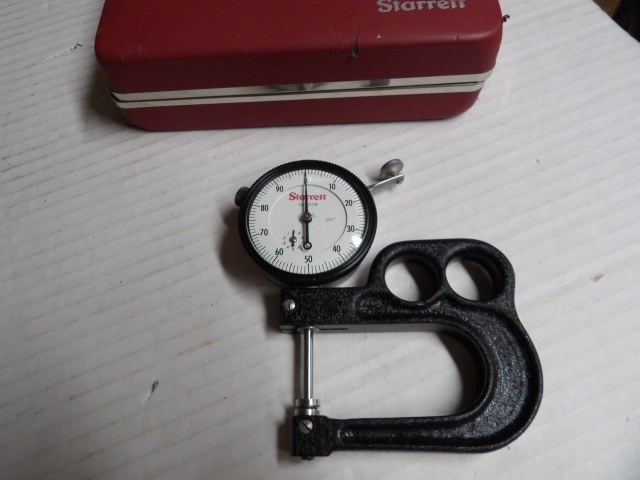 STARRETT  #1015B-441J Portable Dial Indicator Thickness Gauge  Reads .001"  used