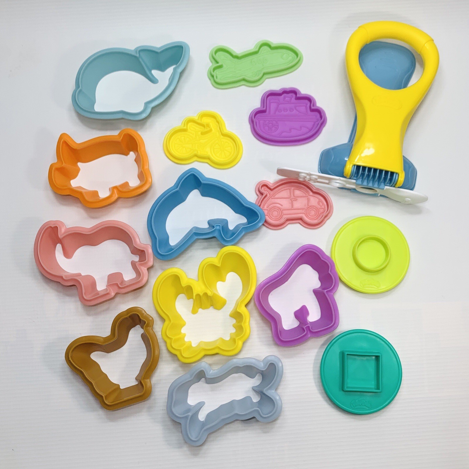 Play Doh Tools Accessories Animal Cookie Cutters Press Car Plane Shapes Molds