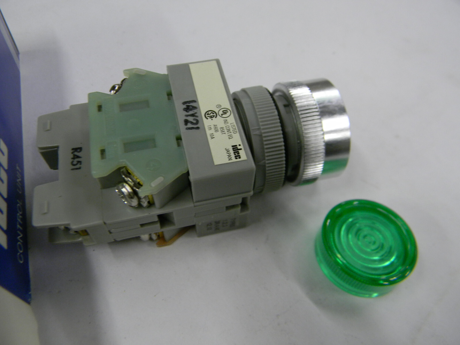 New IDEC ALW22211D-G Control Unit B4A