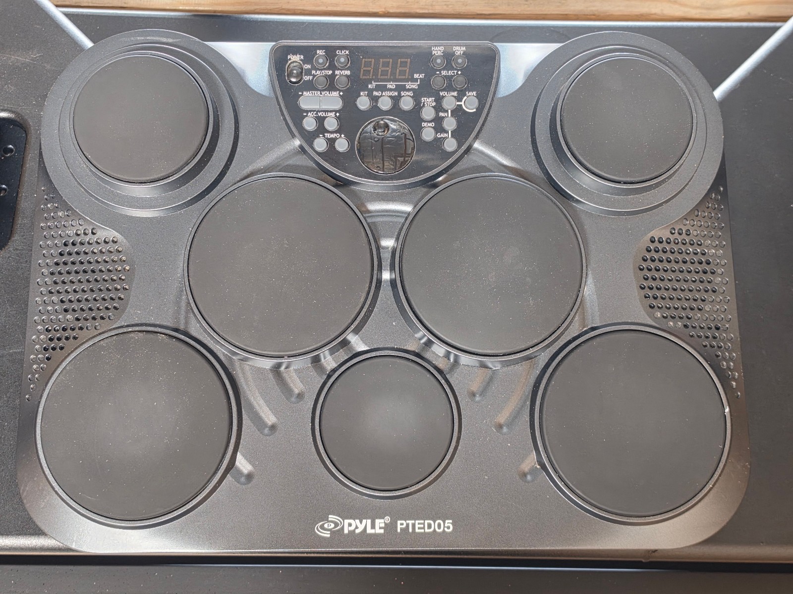 Pyle Portable Tabletop Drum Set 7 Pad Digital Kit PTED05 No Pedals Works great!