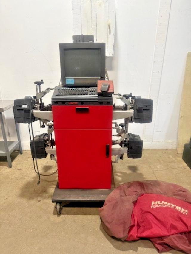 Hunter P 411M wheel alignment machine WITH EXTRA PARTS, MANUAL Read Description!