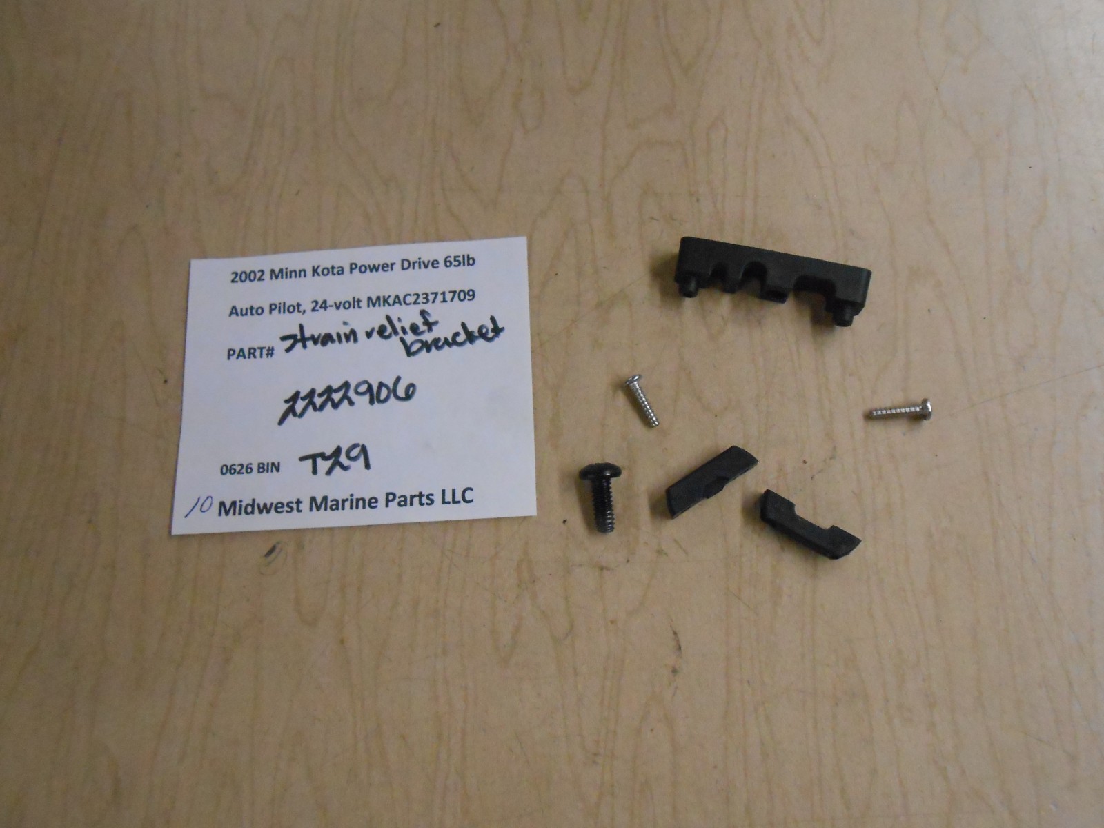 2222906 Minn Kota 2002 65lb Power Drive Auto Pilot strain relief bracket T29