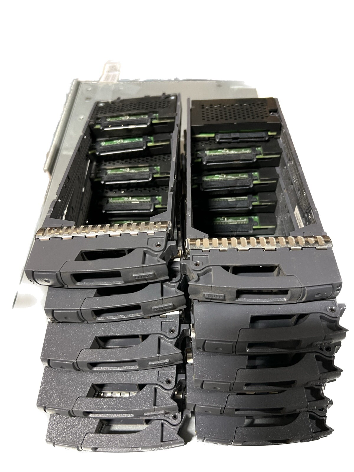 NetApp SAS 2.5" HD Tray 111-00721 DS2246 FAS2240 FAS2650w/ screws   LOT OF 10