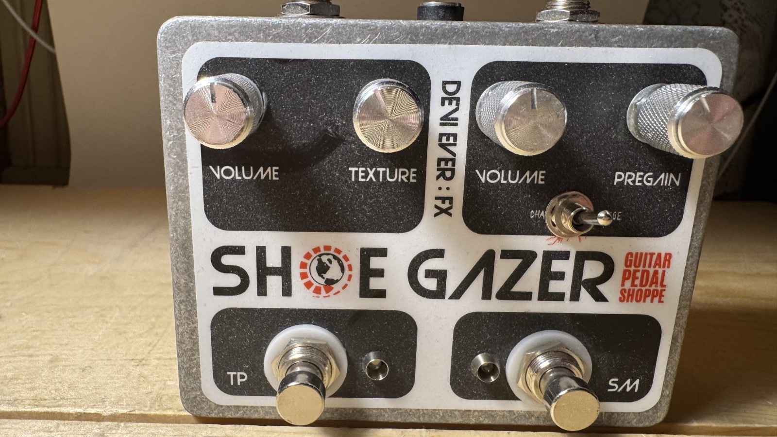 Devi Ever : FX Shoe Gazer Fuzz