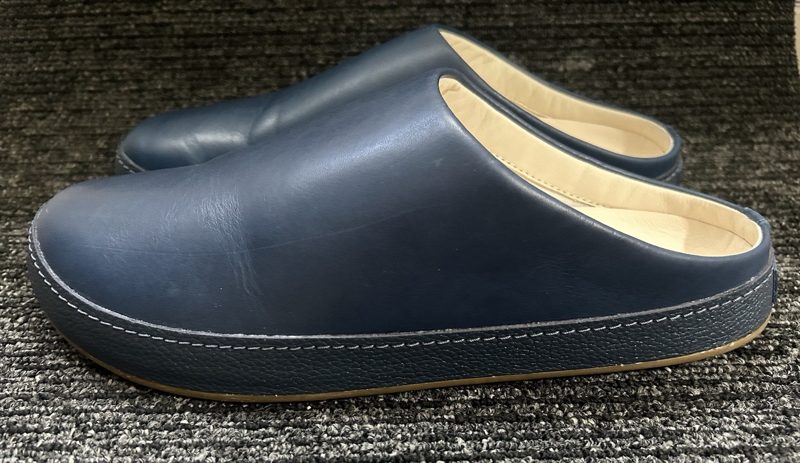 OluKai Hamani Men Size 11 Blue Leather Slip-on Mules Comfort Casual Versatile