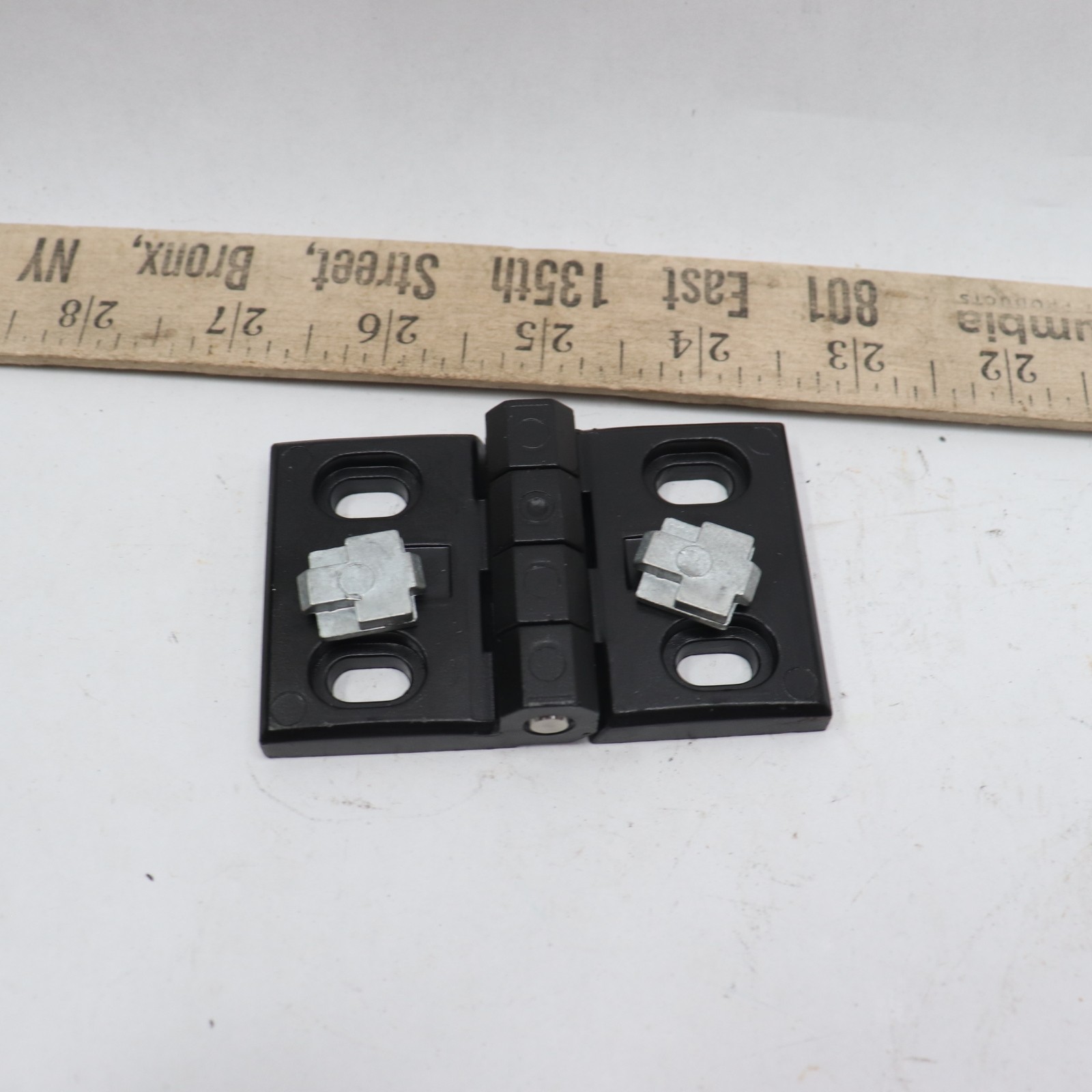 RobotUnits Hinge with Centering Inserts  DOR4510