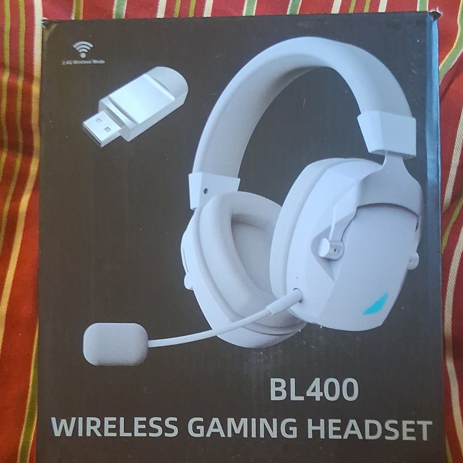 BL400 Wireless 2.4GHz RF USB Gaming Headset White Over-Ear Boom Mic