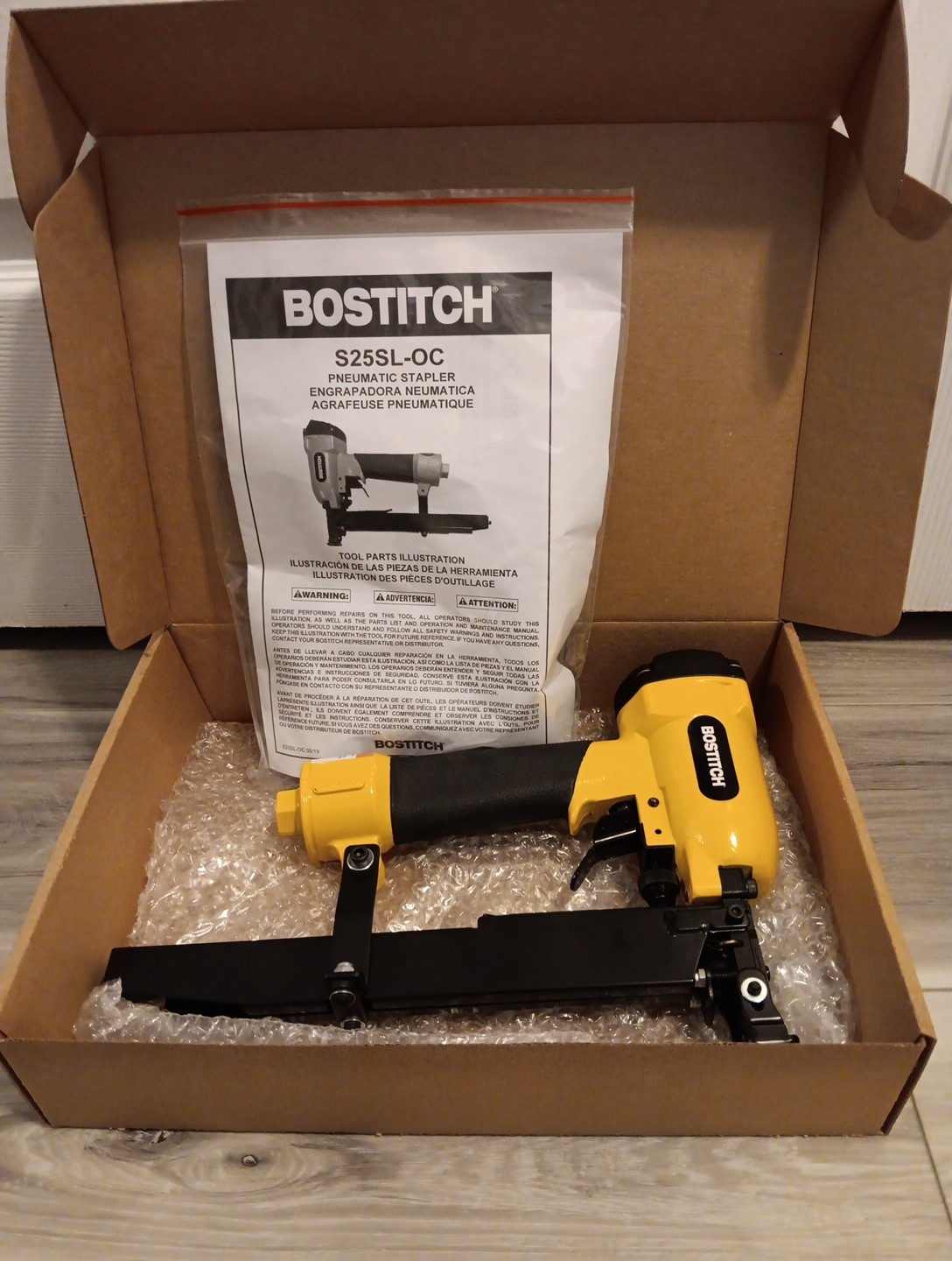New Bostitch Pneumatic Stapler S25SL-OC SL Series 5/16"Crown 1"Max Length Staple