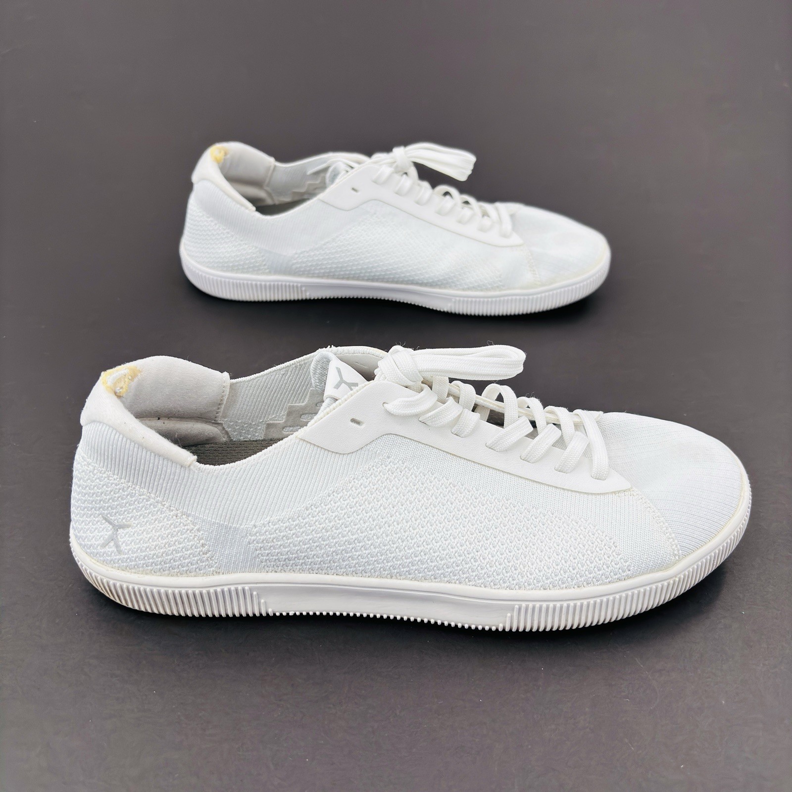 Mens 10.5 Flux Adapt Trainer White Knit Casual Athletic Gym Lifting Shoe Sneaker