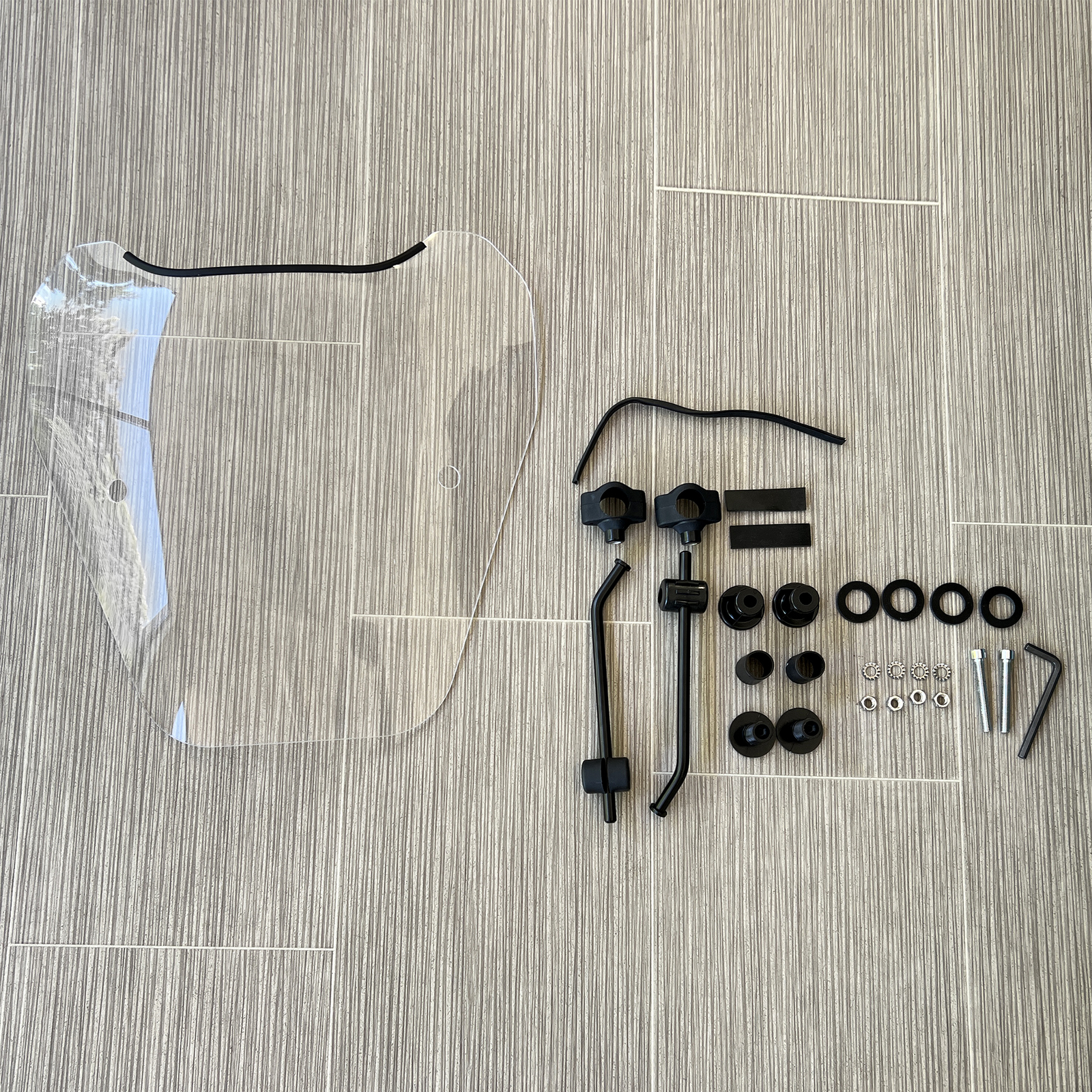 Windshield for Motorcycle Sportster Softail Dyna Glide Suzuki 7/8" 1" S-06C