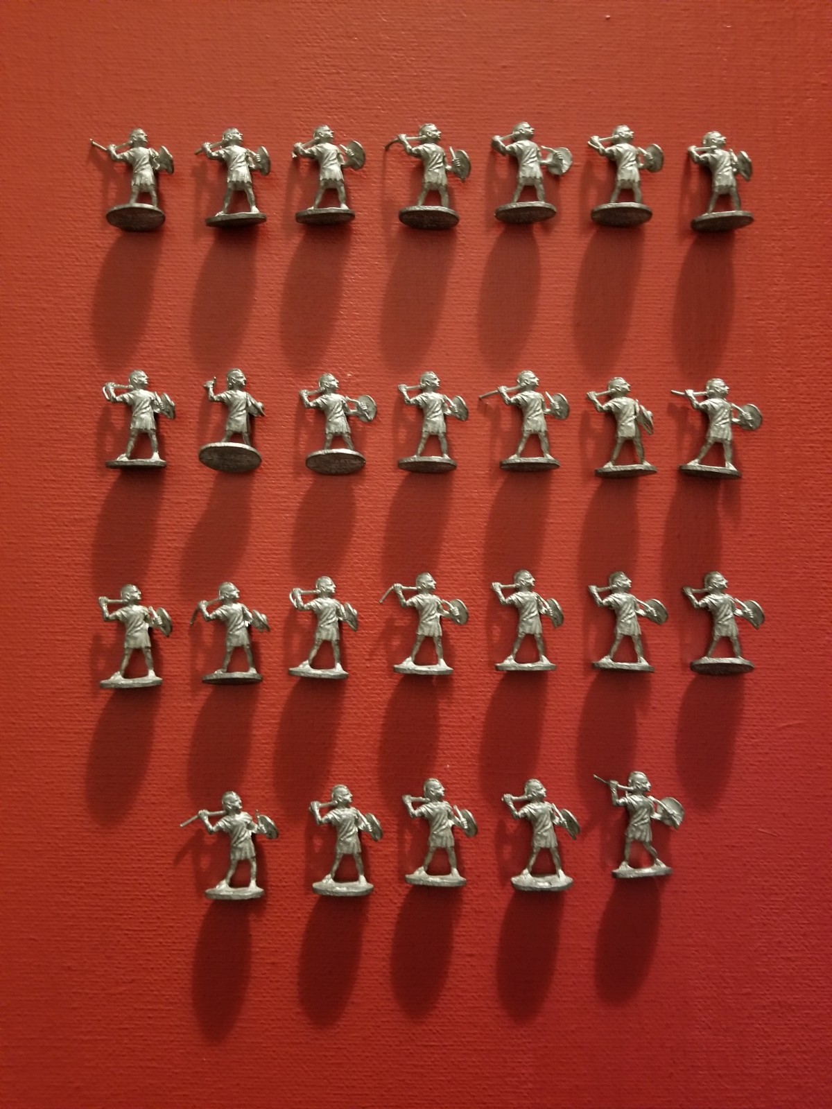 RAL PARTHA - VINTAGE MINIATURES - NICE LOT OF 26 METAL FIGURES - LATE 1970'S