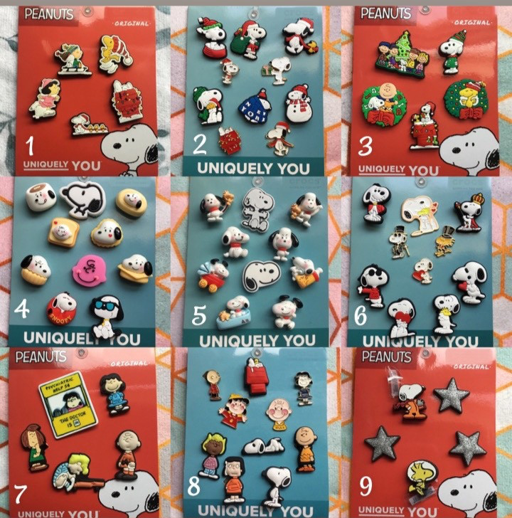 Handmade 5 10 pack Christmas peanuts snoopy Charlie woodstock shoe charms set