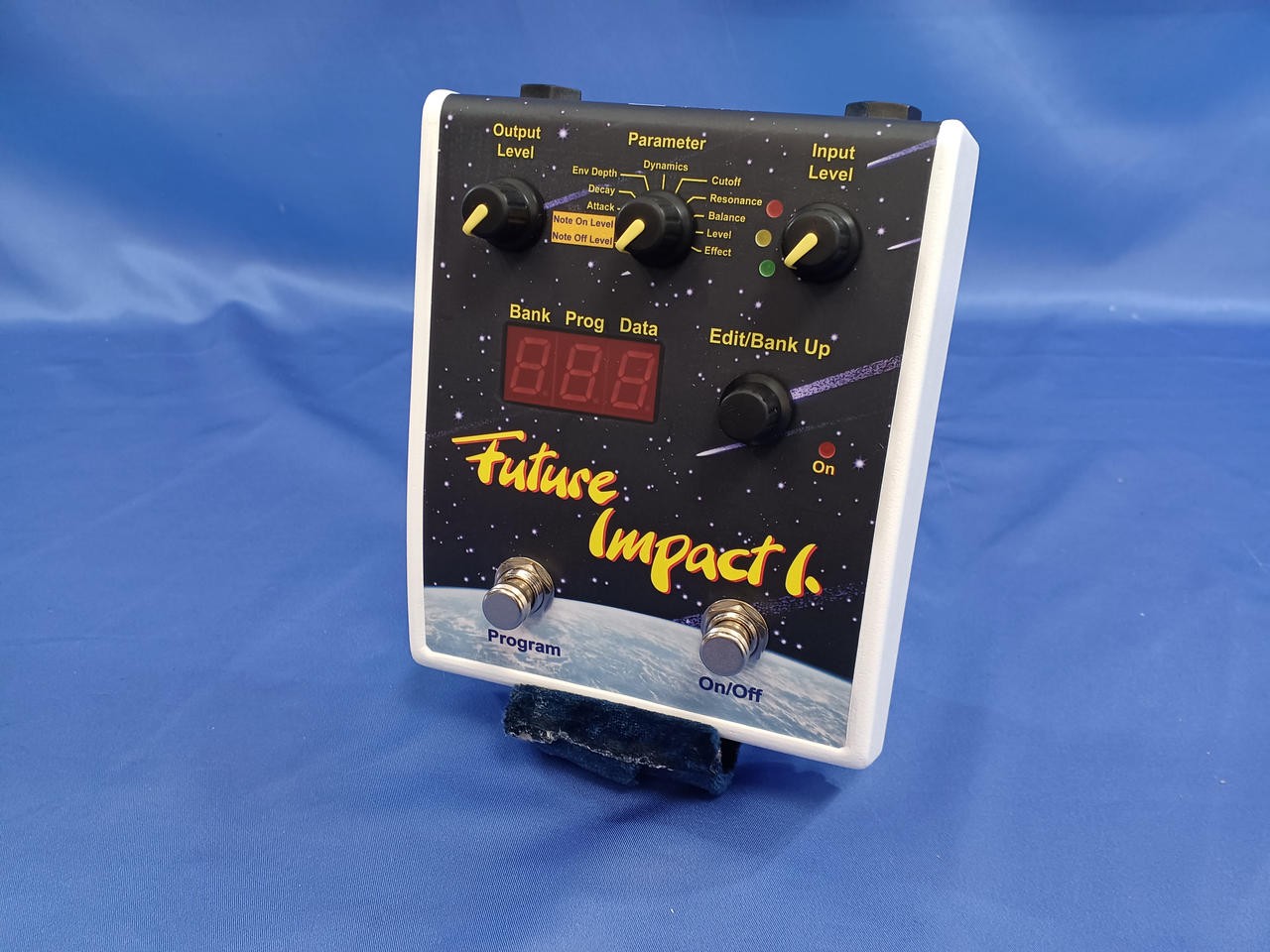 Panda MIDI Solutions Future Impact I Bass Guitar Synthesizer Authentic