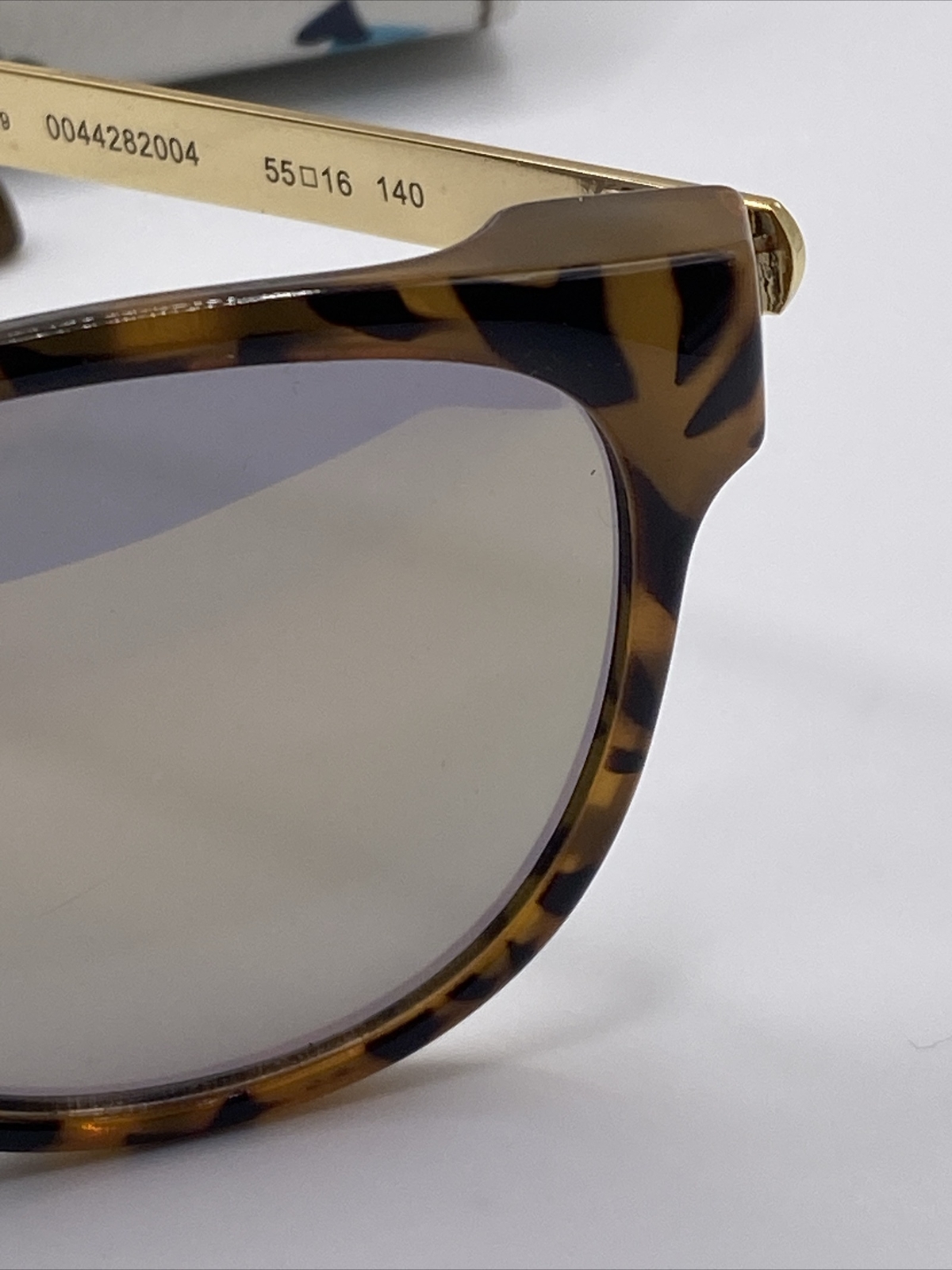 Fossil Sunglasses Glasses & Hard Case White With Hearts Magnet Closure - EUC