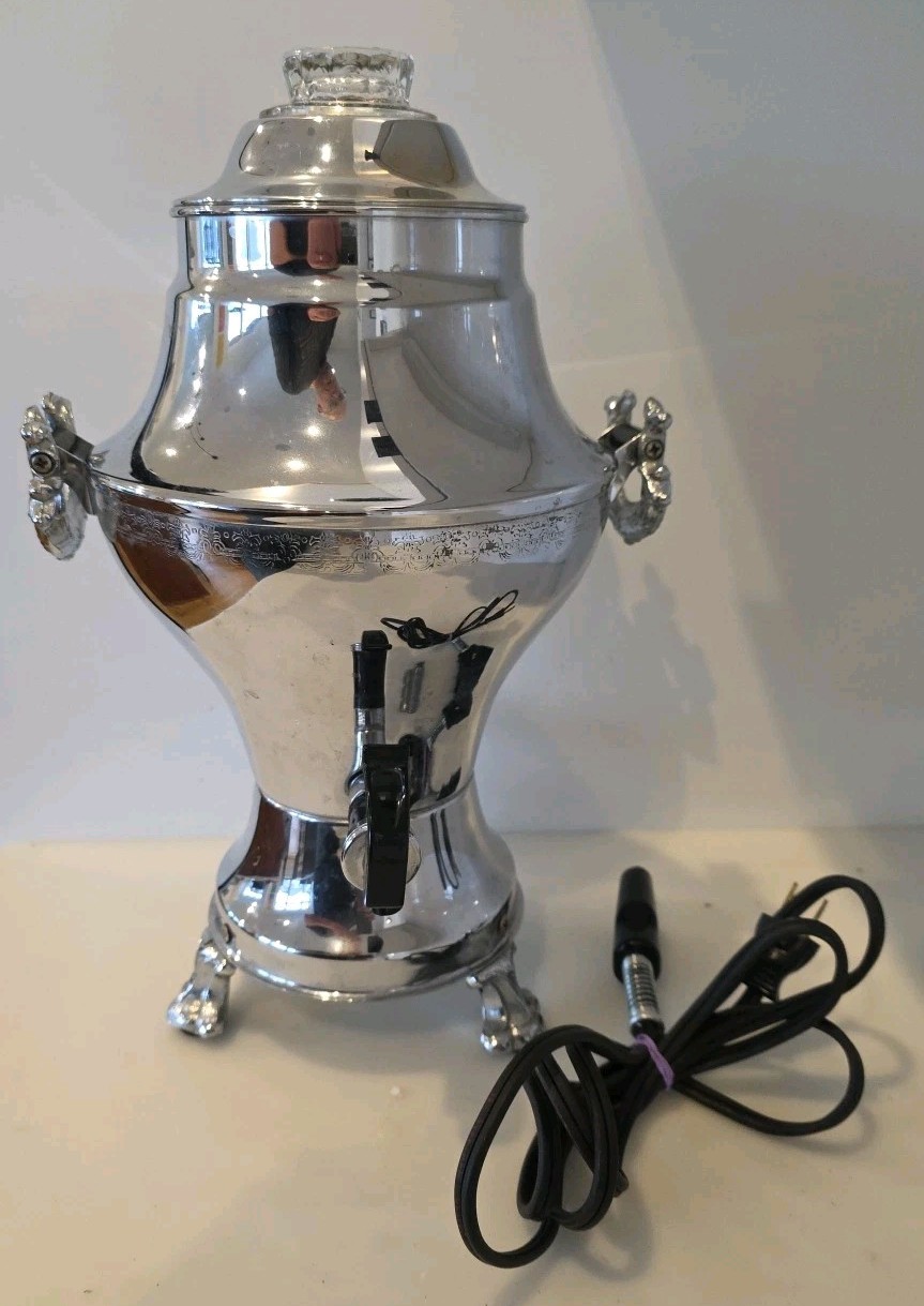 VTG United Automatic Percolator Coffee Maker 840 w/ Cord Silver TESTED