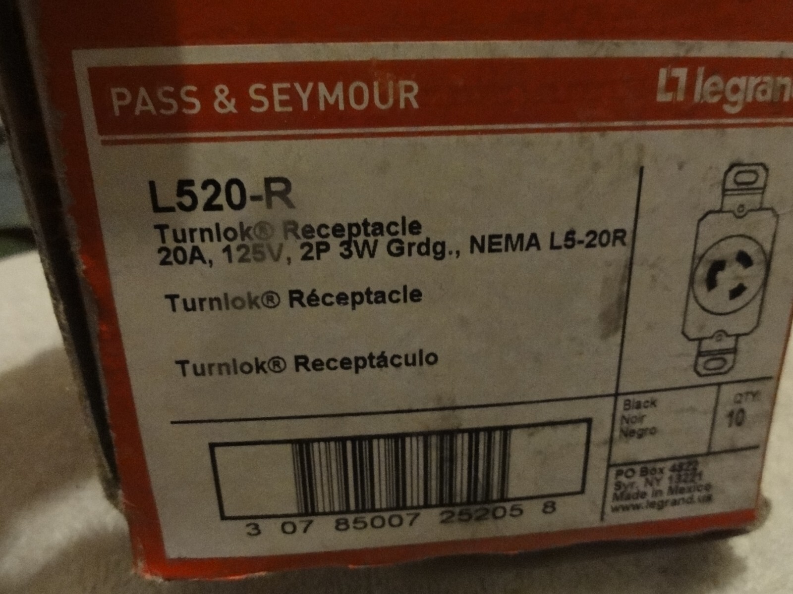 NEW CASE Pass & Seymour Legrand L520-R Turnlok Receptacle 20A 125V 2P Lot of 10