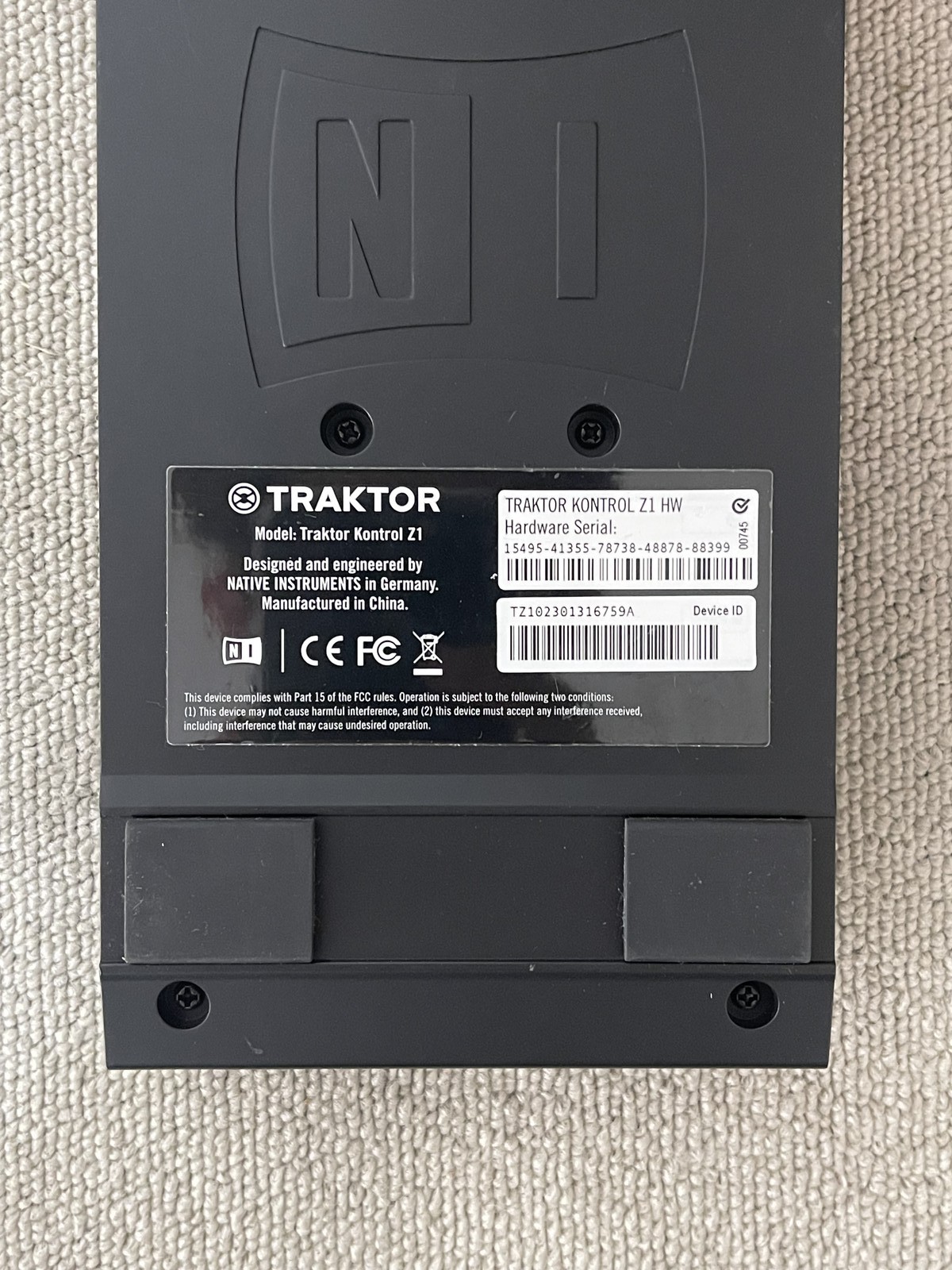 Native Instruments Traktor Kontrol Z1 DJ Mixer Audio Interface Boxed Tested