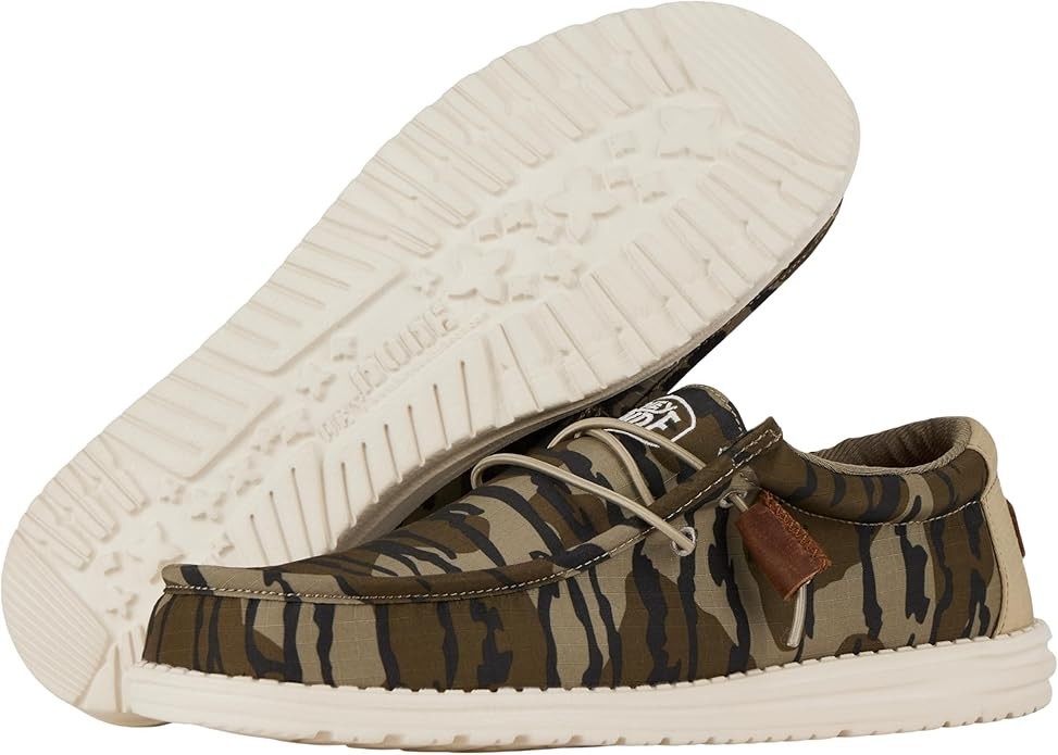 Hey Dude Wally Mossy Oak Mens Bottomland Camo Ripstop