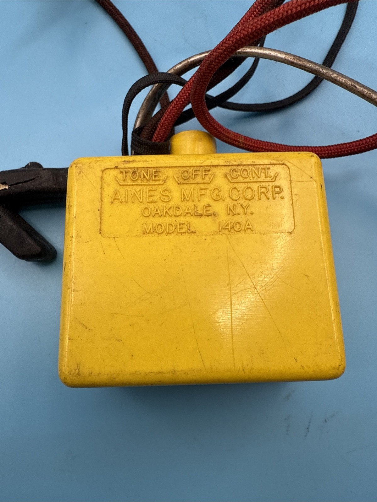 USED Aines 140A Tone Generator / Tone Continuity cable tester